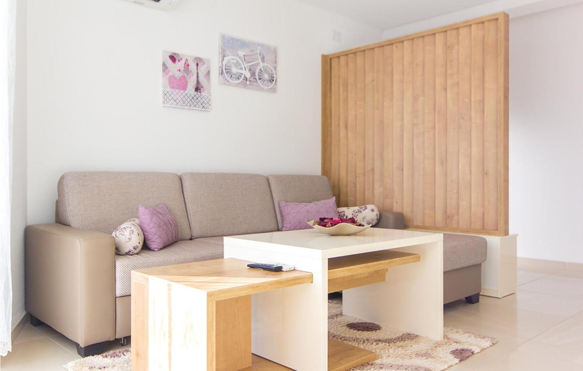 Lovely Apartment In Medulin With Kitchen Eksteriør bilde
